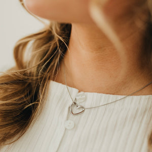 Tangled in Love Heart Necklace - WATERPROOF-Necklace-Pretty Simple