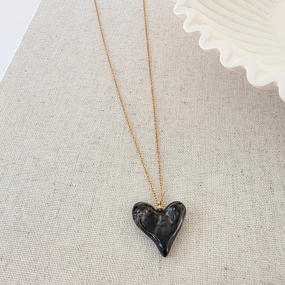 Jan Resin Heart Necklace - WATERPROOF-Necklace-Pretty Simple