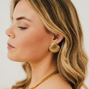 Sandy Shell Earrings - WATERPROOF-Earrings-Pretty Simple