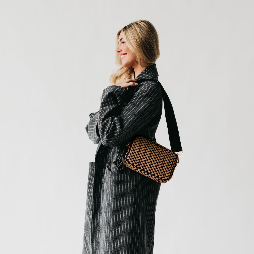 Woven Willow Camera Crossbody Bag Wholesale-Crossbody Bag-Pretty Simple