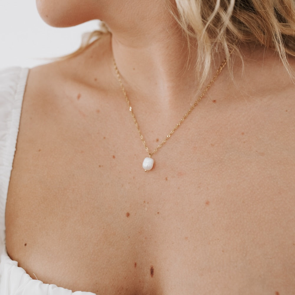 Pearly Perfection Twisted Chain Necklace *WATERPROOF*-Necklace-Pretty Simple
