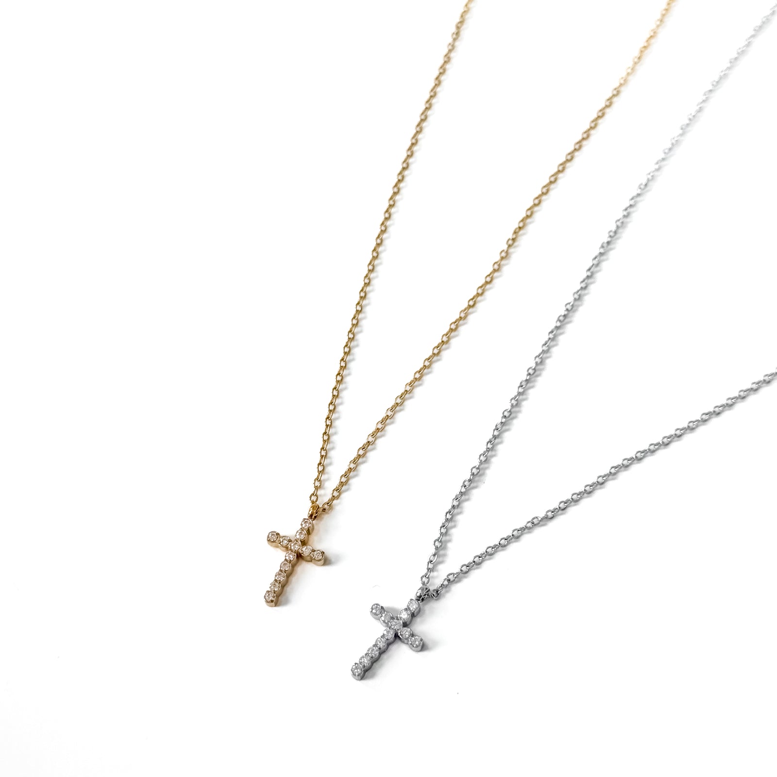 Shiloh Simple Cross Necklace - WATERPROOF-Necklace-Pretty Simple