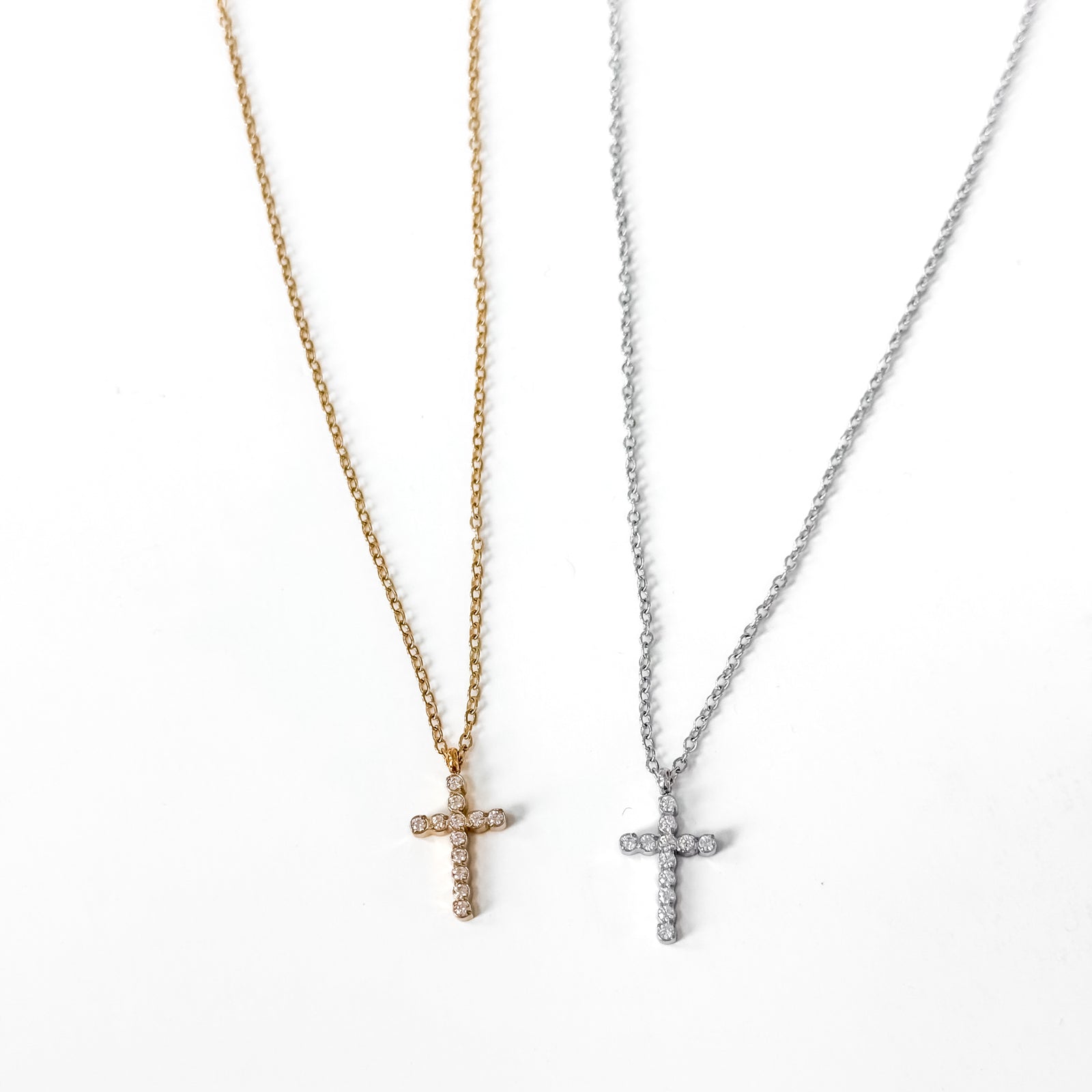 Shiloh Simple Cross Necklace - WATERPROOF-Necklace-Pretty Simple