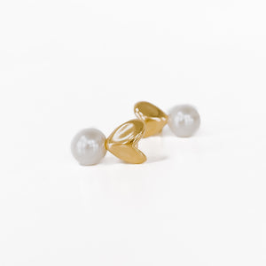 Swipe Right Pearl Heart Earrings *WATERPROOF*-Earrings-Pretty Simple
