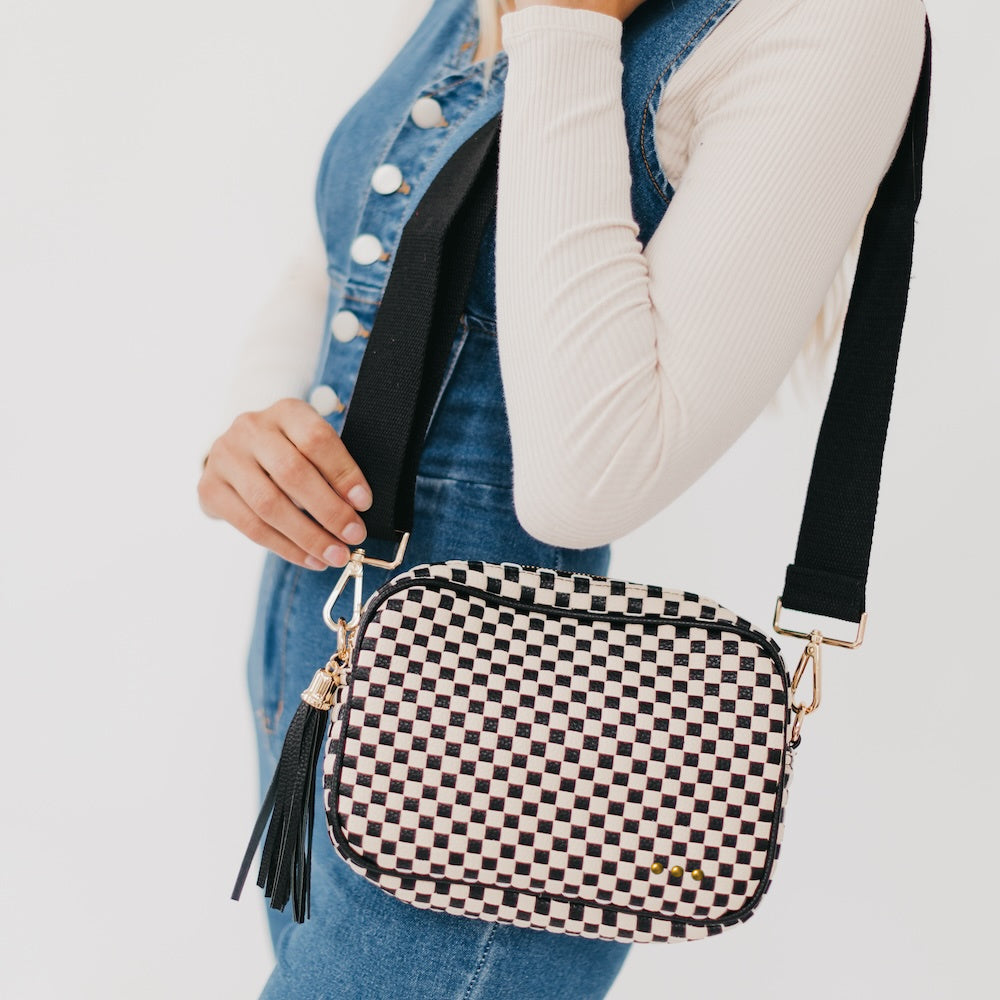 Woven Willow Camera Crossbody Bag Wholesale-Crossbody Bag-Pretty Simple