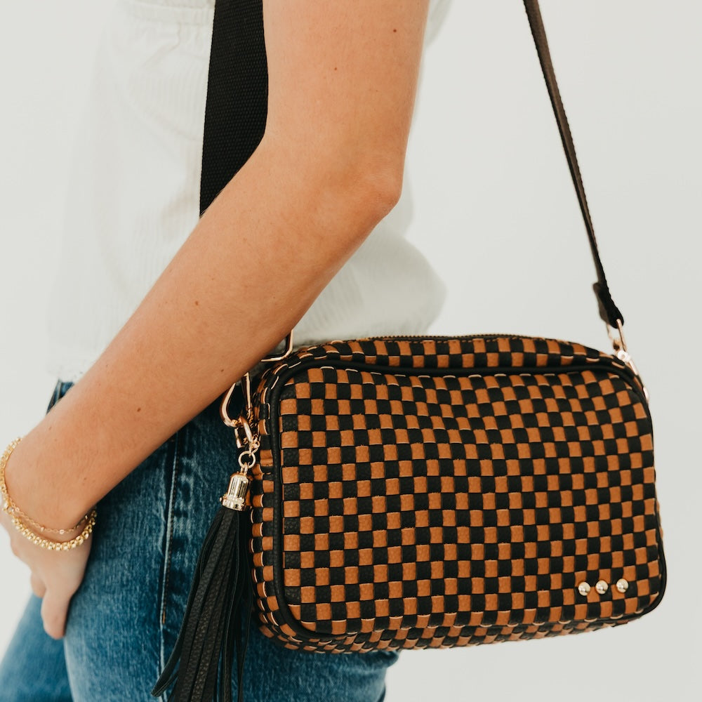 Woven Willow Camera Crossbody Bag - Pretty Simple Wholesale