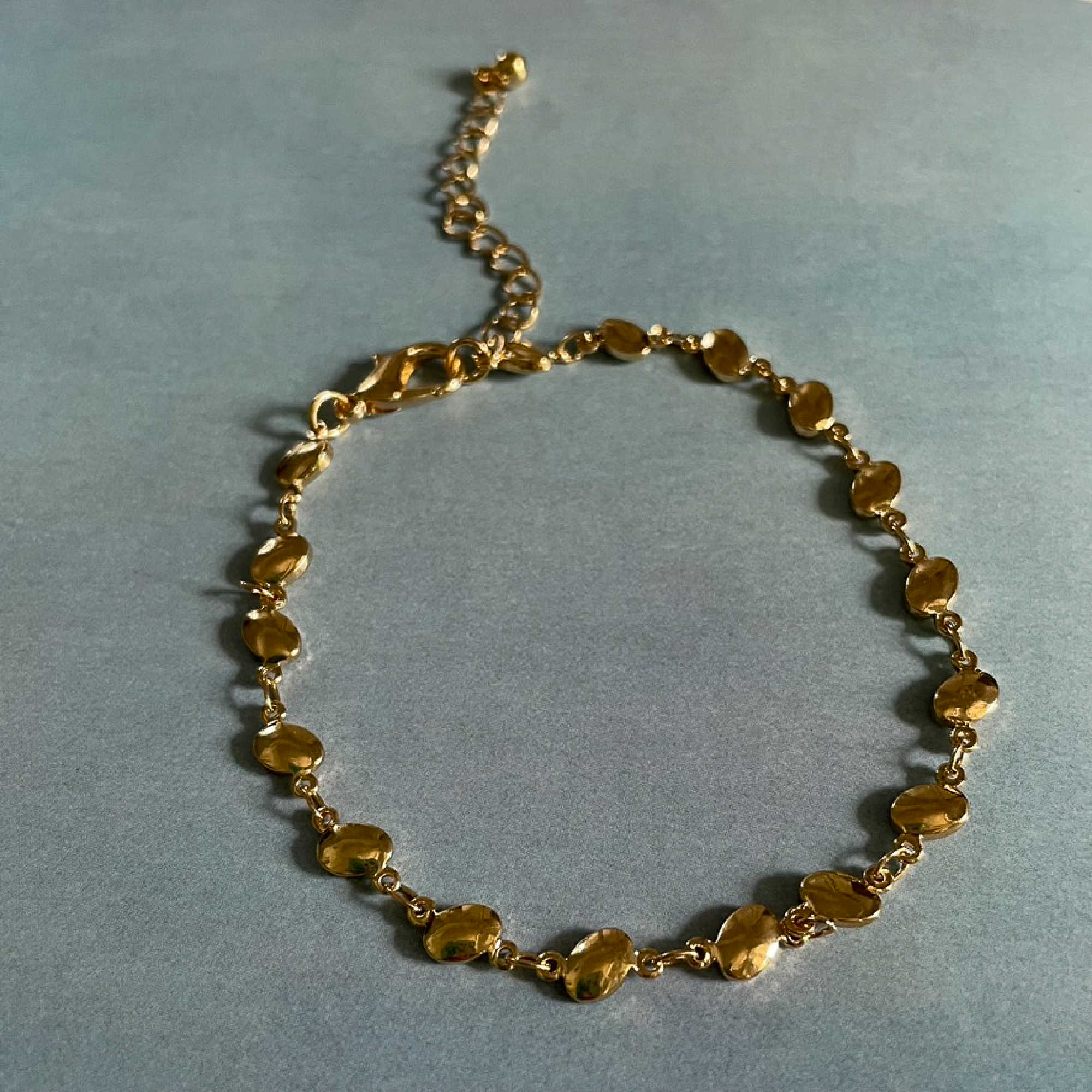 Lacy Gold Disc Chain Bracelet-Bracelet-Wholesale