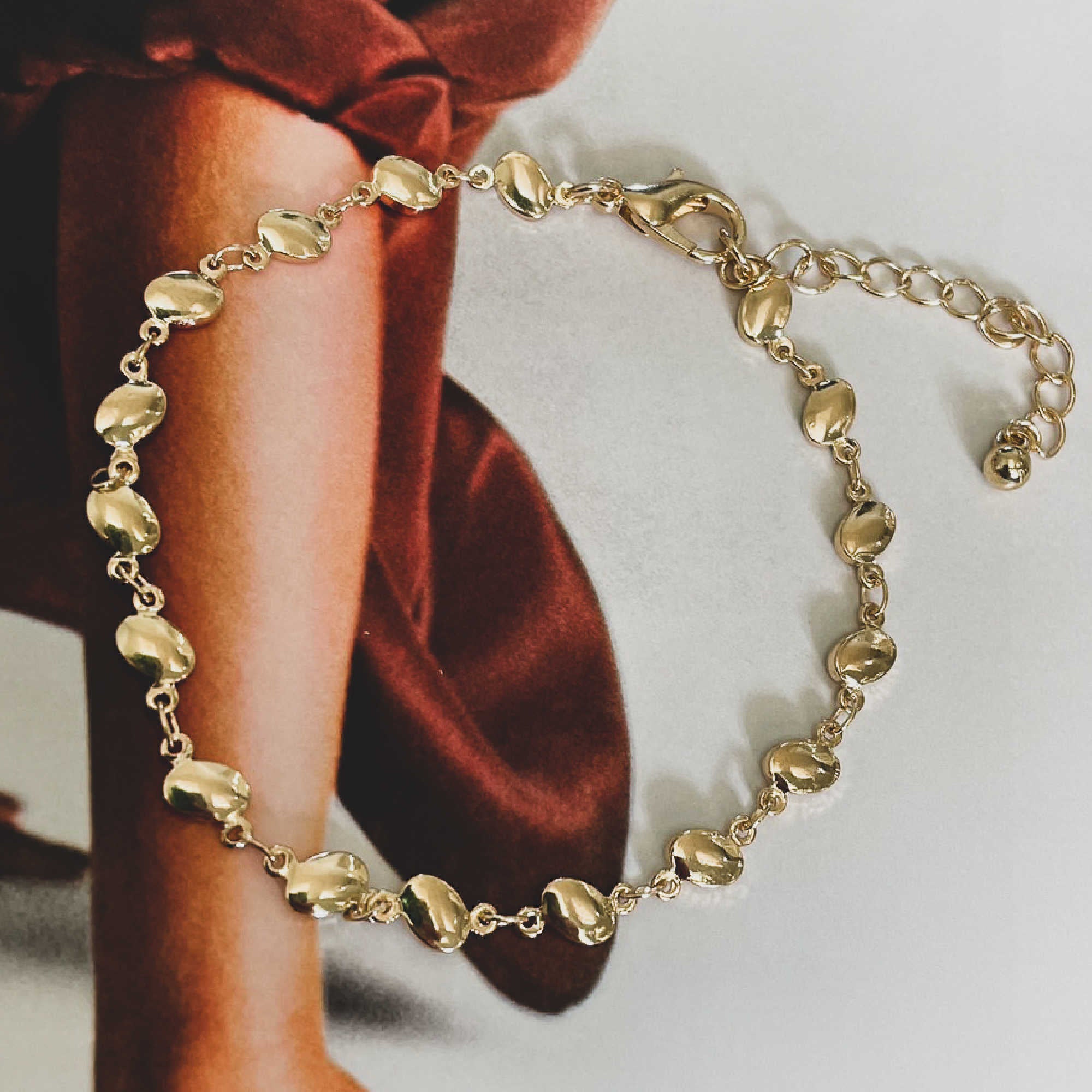 Lacy Gold Disc Chain Bracelet-Bracelet-Wholesale