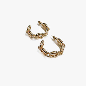Pretty Simple Golden Oval Link Hoop Earrings