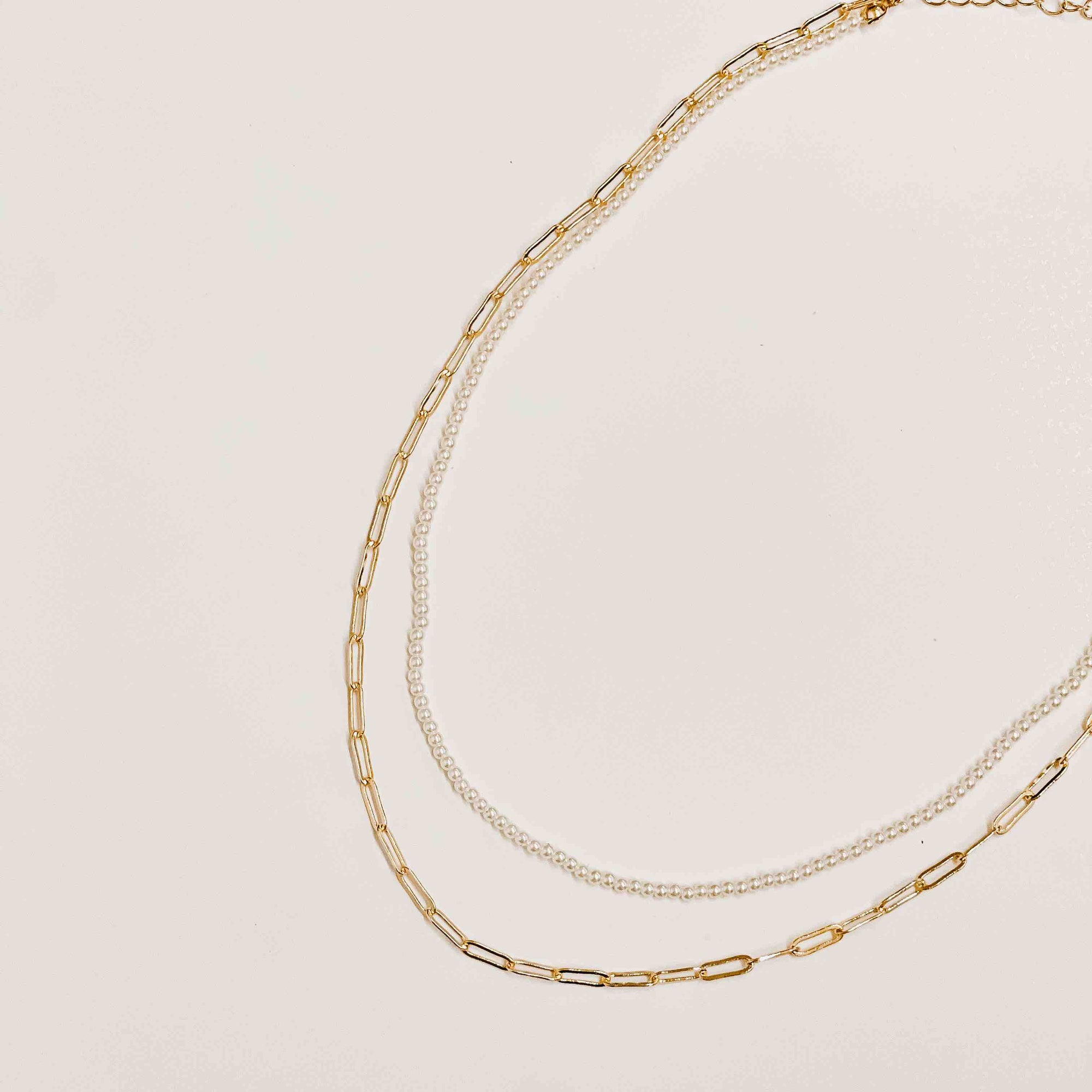 Pretty Simple Ocean Pearl Layered Chain Necklace