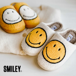 Smiley® x Pretty Simple Original Smiley Slippers-Slippers-Pretty Simple Wholesale